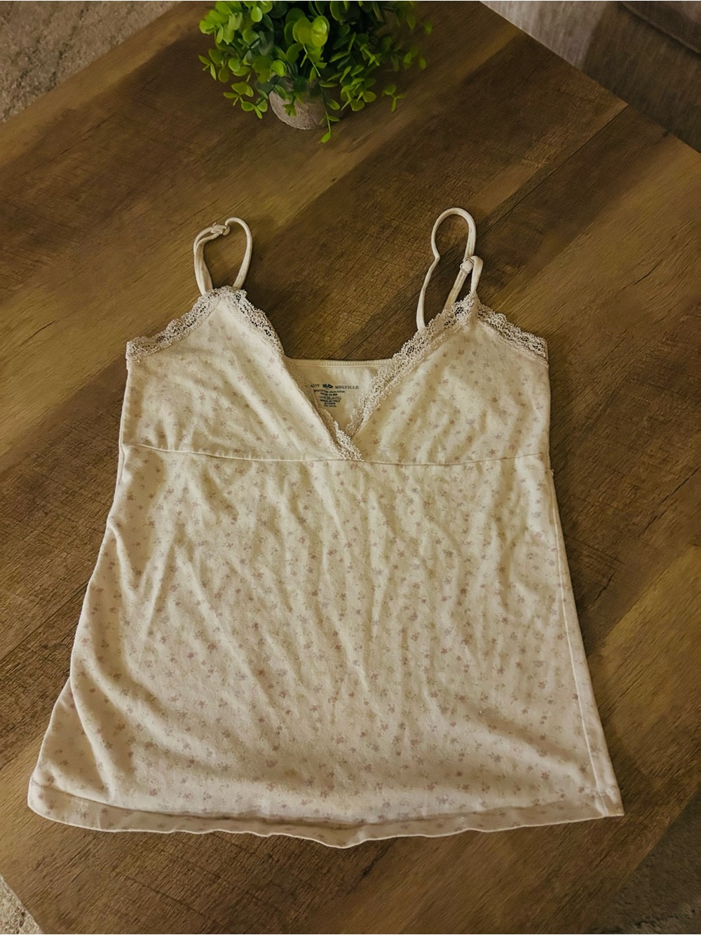 Brandy Melville Lace Trim Spaghetti Strap Cami Tank Top - Cream